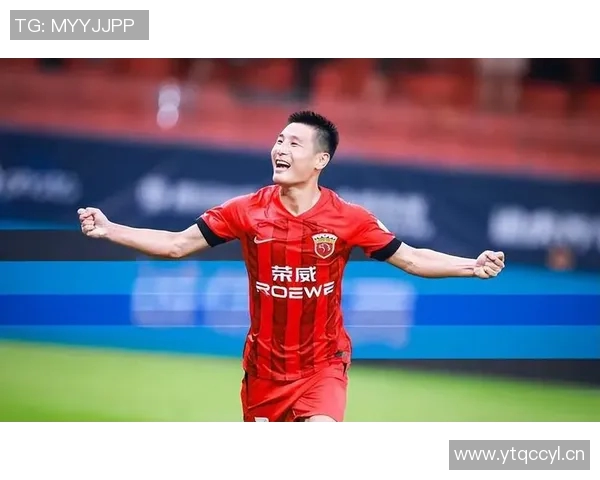 武磊精彩表现助力球队获胜造点瞬间引发球迷热议与赞叹