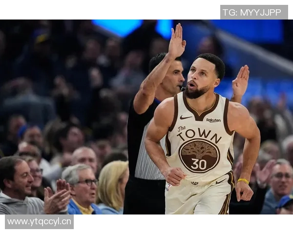 勇士再度胜利！库里再创历史三分纪录