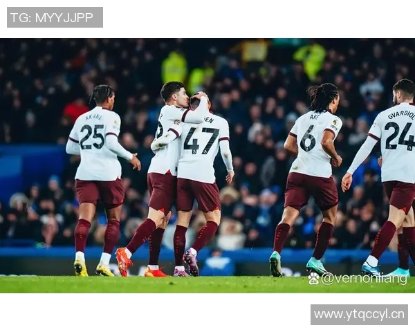 曼联客场惨败安普顿，重挫前进冲击英超亚军梦想